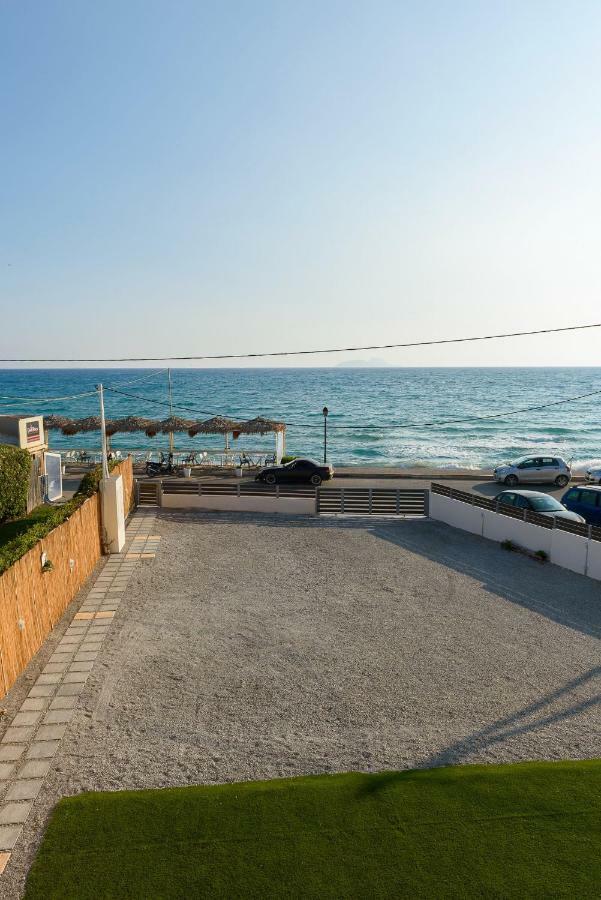 Coral Sea Studio Kokkinos Pyrgos Eksteriør bilde